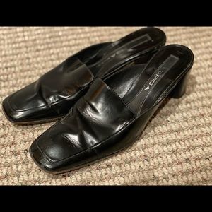 Beautiful patent Via Spiga mules